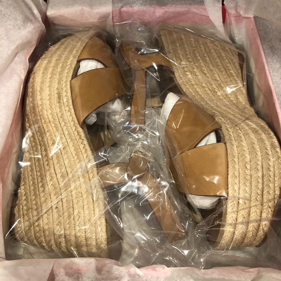 𝅺Kristin Cavallari by Chinese Laundry wedge sandal - Picture 7 of 8